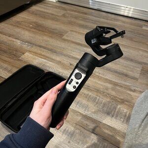 Hohem iSteady Pro 4 Gimbal Stabiliser